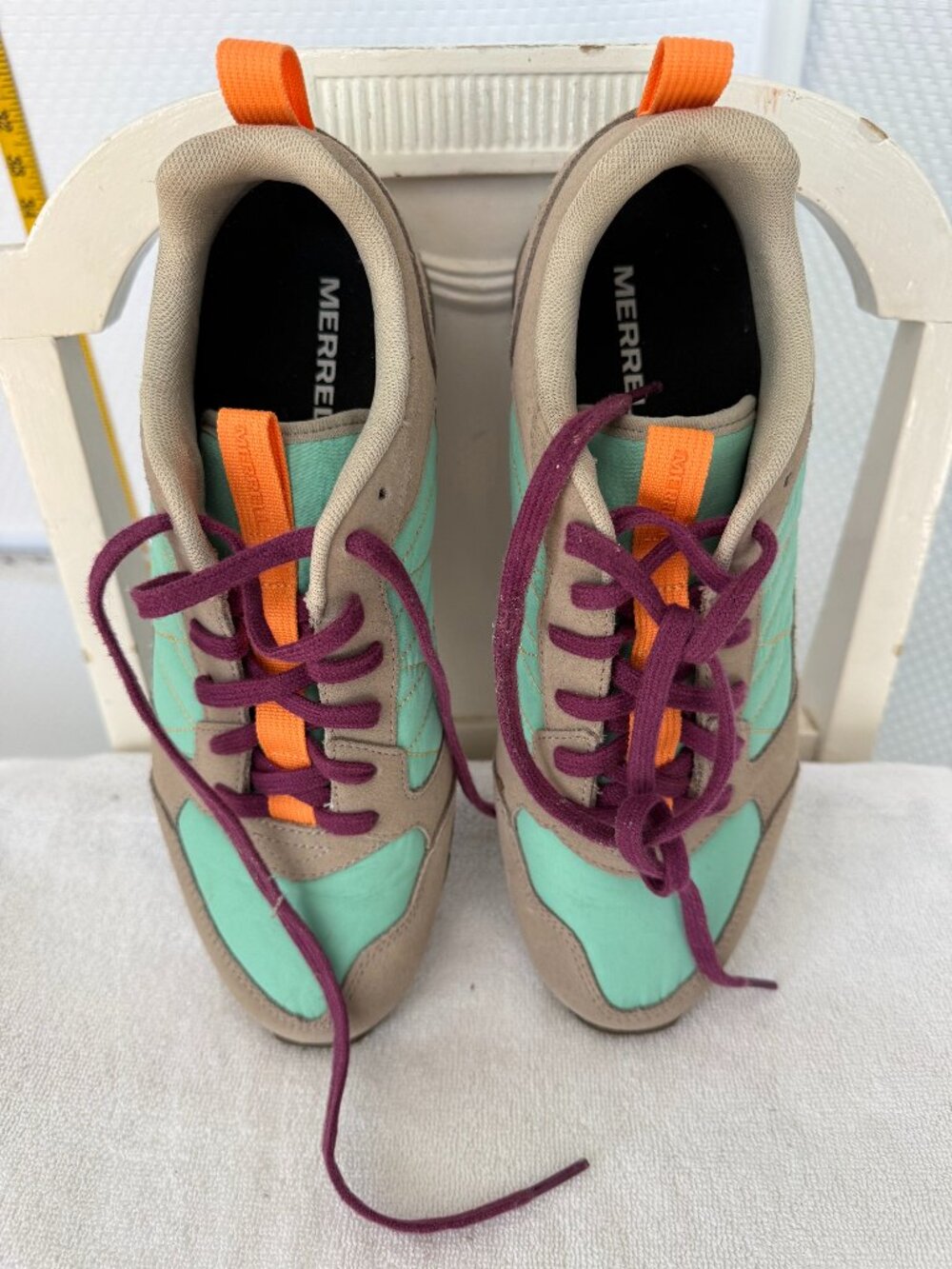 MERRELL ALPINE SNEAKER SIZE 9.5